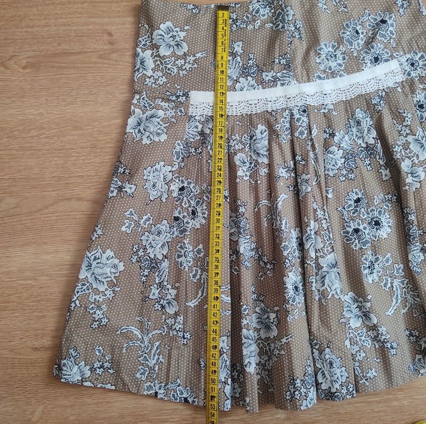 Bej Çiçek Desenli Pilili Midi Etek - Görsel 3