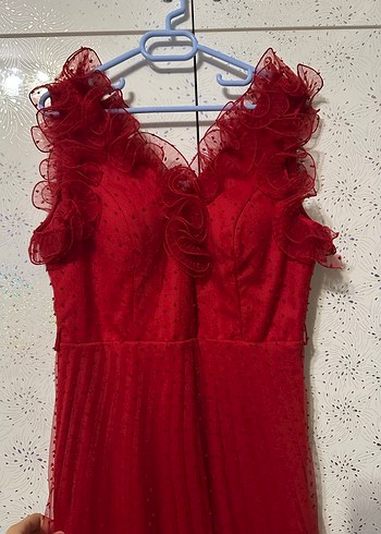 Kırmızı Uzun Askılı Fırfırlı Abiye Elbise - Görsel 5