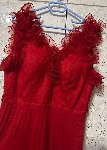 Kırmızı Uzun Askılı Fırfırlı Abiye Elbise - Görsel 4