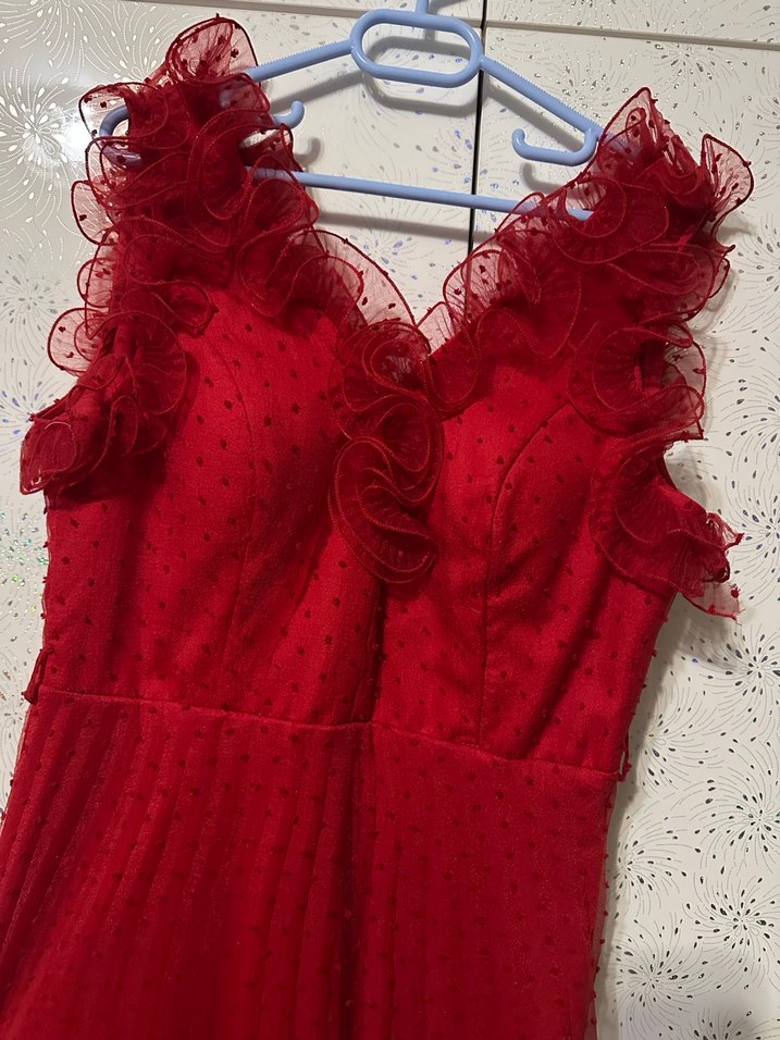 Kırmızı Uzun Askılı Fırfırlı Abiye Elbise - Görsel 4