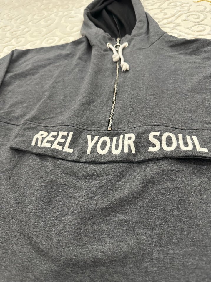 Gri Kapüşonlu Uzun Kollu  Sweatshirt - Görsel 4