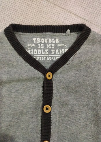 Erkek Çocuk Gri Düğmeli Triko Hırka - Görsel 2