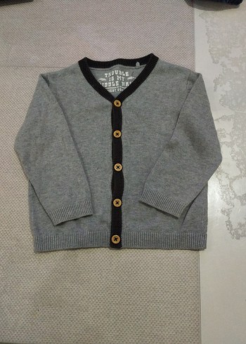 Erkek Çocuk Gri Düğmeli Triko Hırka - Görsel 3