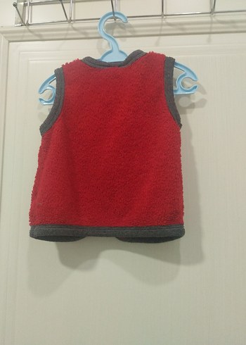 Düğmeli Kırmızı Erkek Çocuk Polar Yelek - Görsel 2