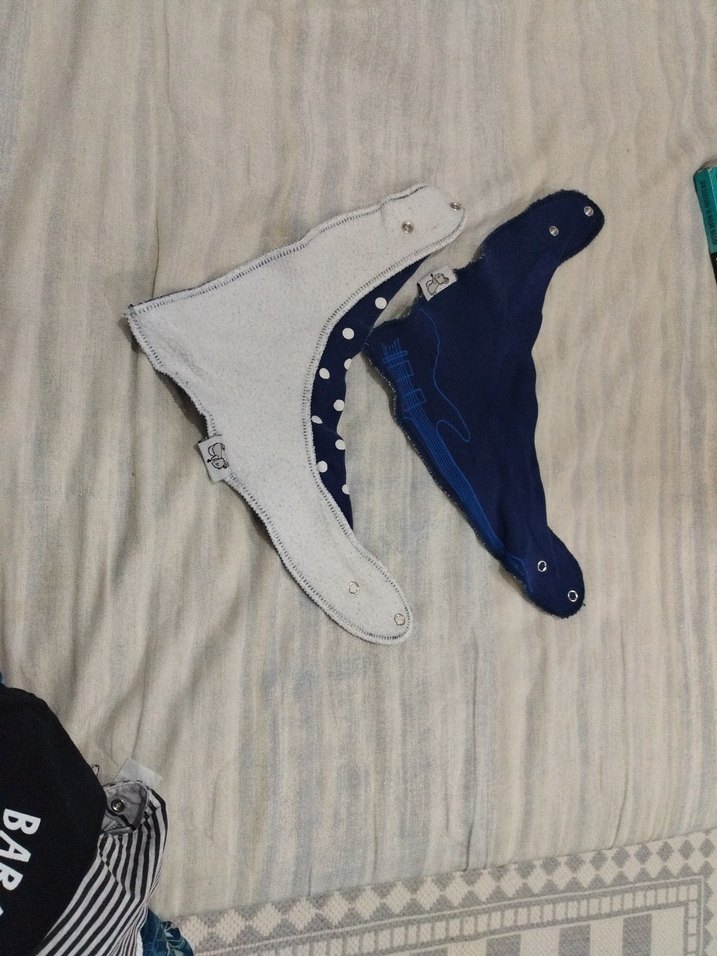 Lacivert Puantiyeli Bebek Önlüğü - Görsel 4