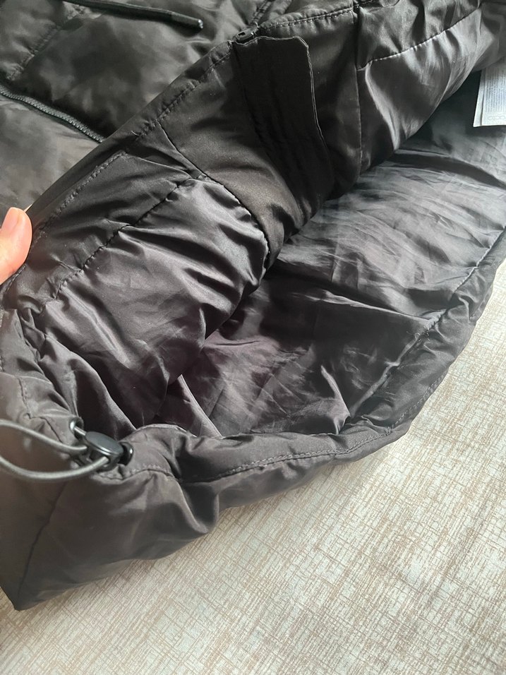 Kapüşonlu Siyah Kadın Kışlık Mont - Görsel 4