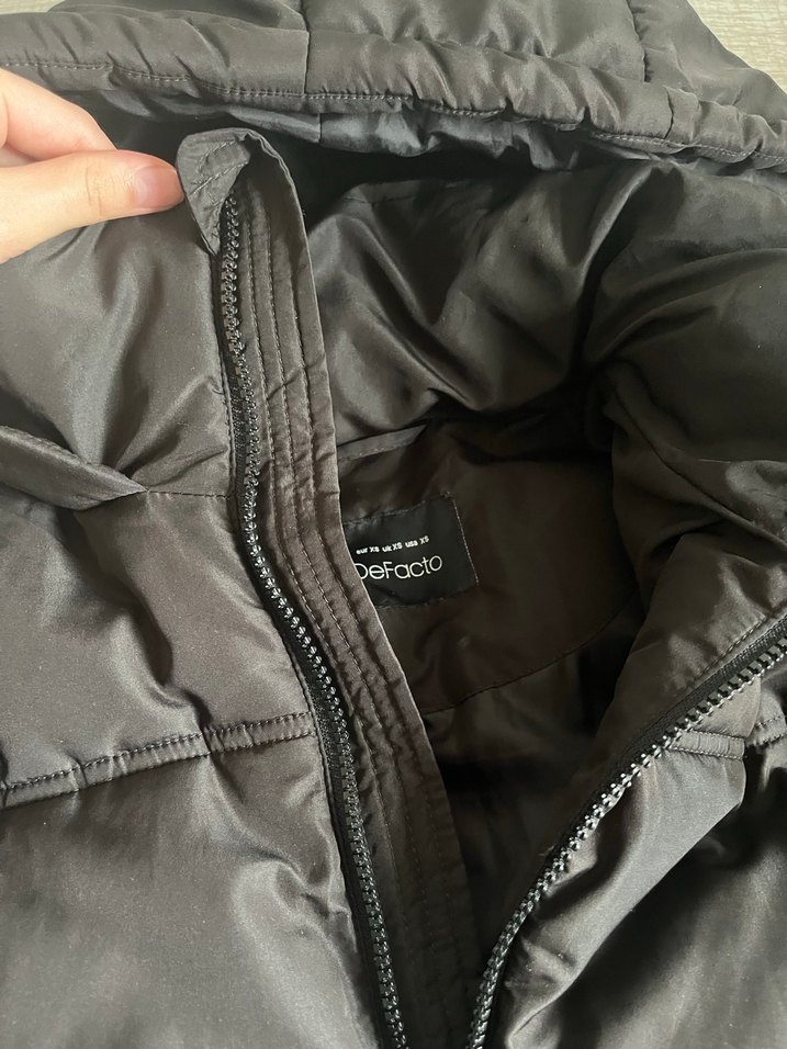 Kapüşonlu Siyah Kadın Kışlık Mont - Görsel 3