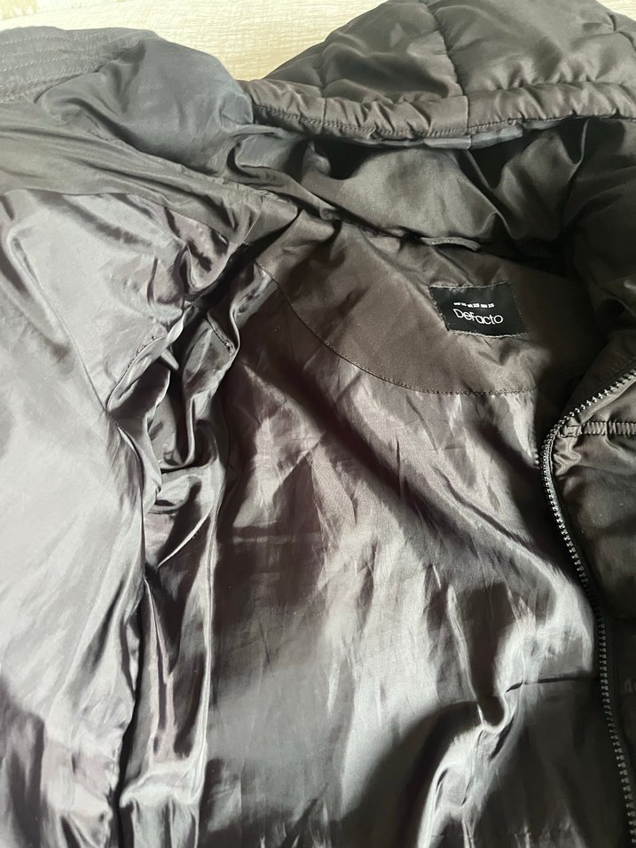 Kapüşonlu Siyah Kadın Kışlık Mont - Görsel 5