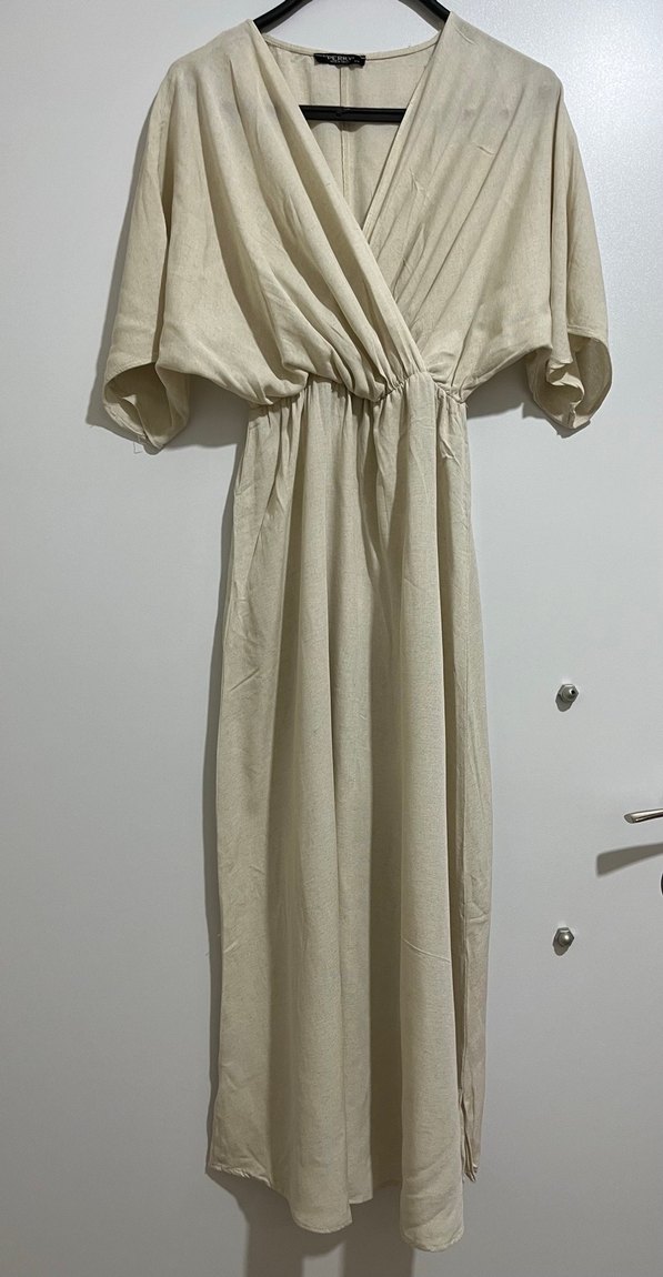 Beyaz Salaş V Yakalı Uzun Keten Elbise - Görsel 2