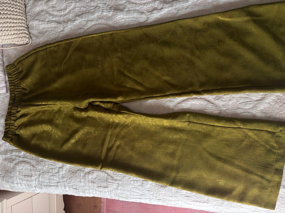 Düğmeli Parlak Yeşil Midi Kadın Pantolon - Görsel 2