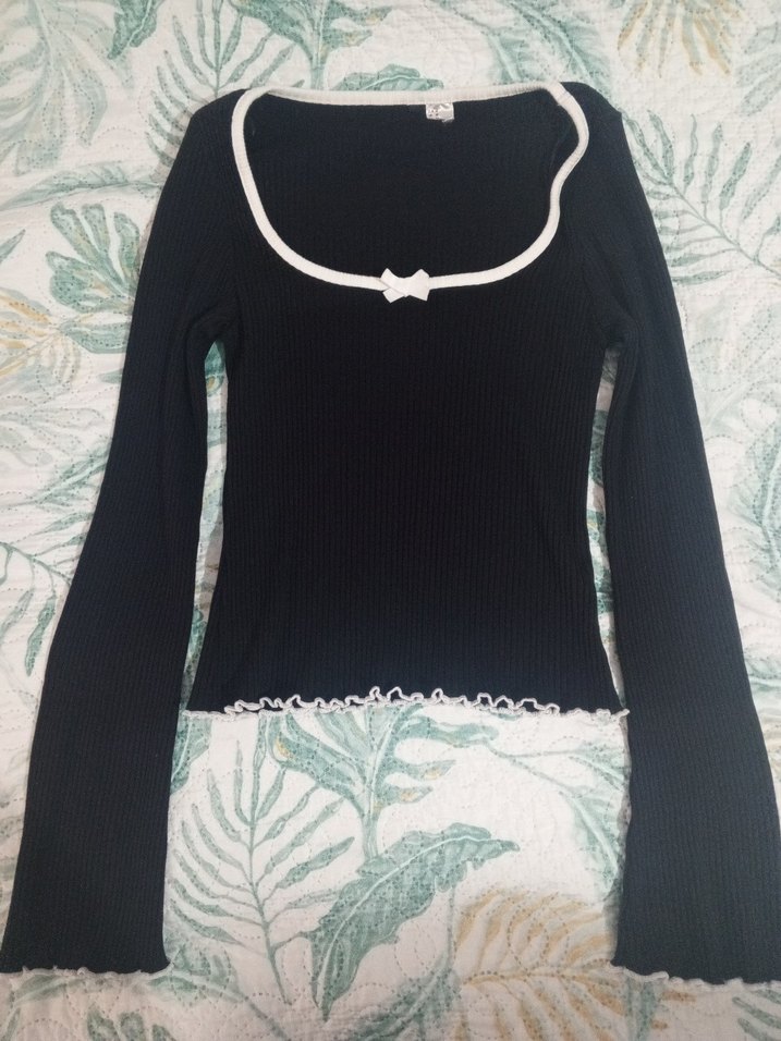 Fiyonk Detaylı Siyah lolita Uzun Kollu Bluz - Görsel 2