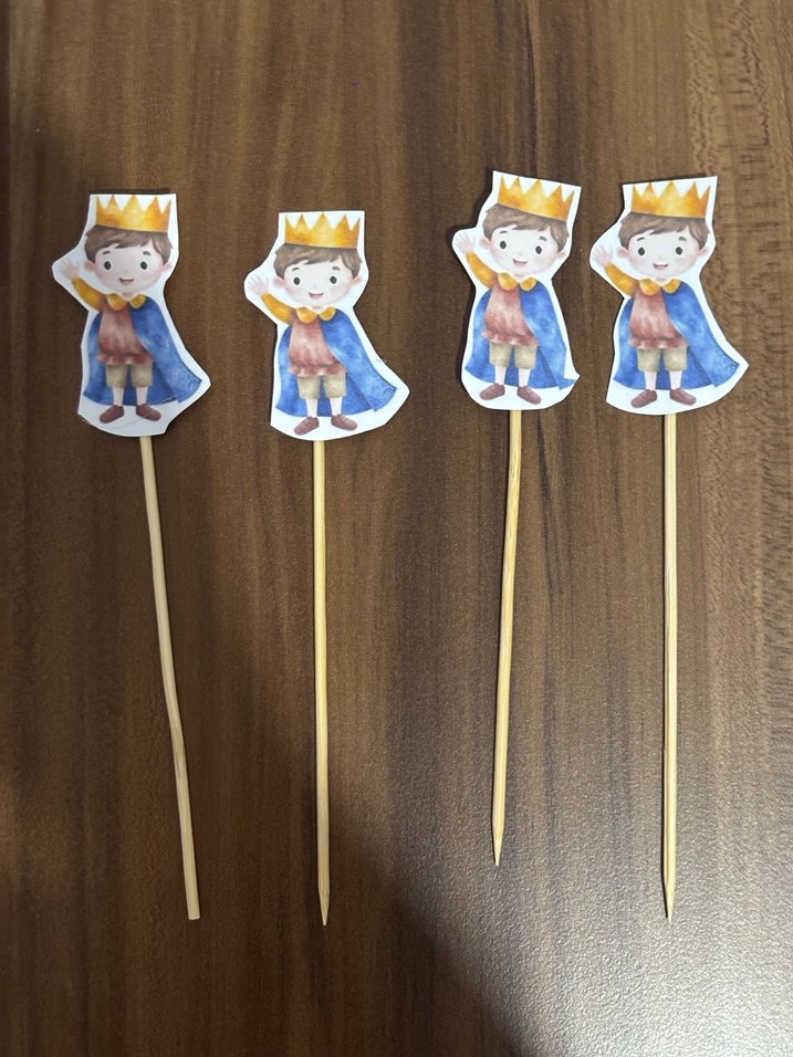 Uzay Temalı Karakter ve Gezegen Figürleri - Görsel 4