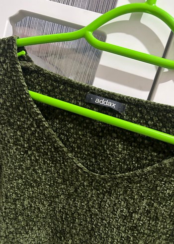 Kadın Yeşil V Yaka Örgü Kazak - Görsel 2