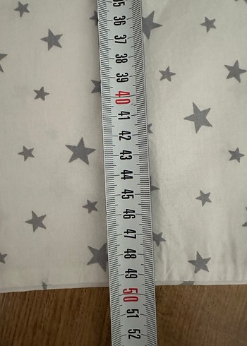 Gri Nakışlı Beyaz Bebek pikesi ve Yıldız Desenli Çarşaf yastık - Görsel 5