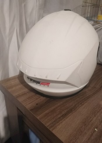 Beyaz Minimalist Motosiklet Kaskı - Görsel 2