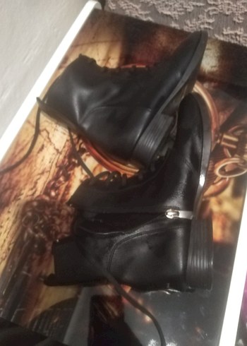 Siyah Deri Gotik Kadın Botları - Görsel 5