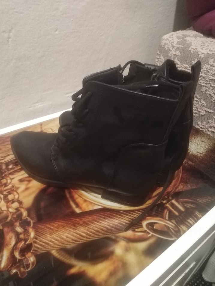 Siyah Deri Gotik Kadın Botları - Görsel 2