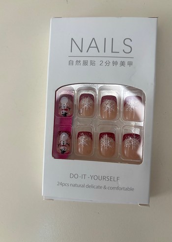 Yılbaşı Desenli Tırnak Süslemeleri - Görsel 3