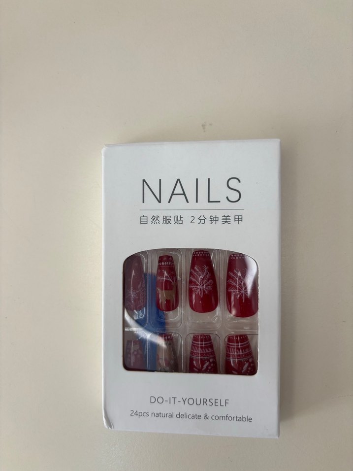 Yılbaşı Desenli Tırnak Süslemeleri - Görsel 4