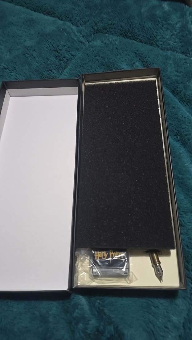 Harry Potter Altın Rozet yazi seti - Görsel 3