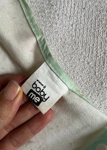 Pastel Desenli Bebek Önlüğü - Görsel 2