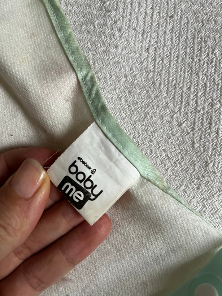 Pastel Desenli Bebek Önlüğü - Görsel 2