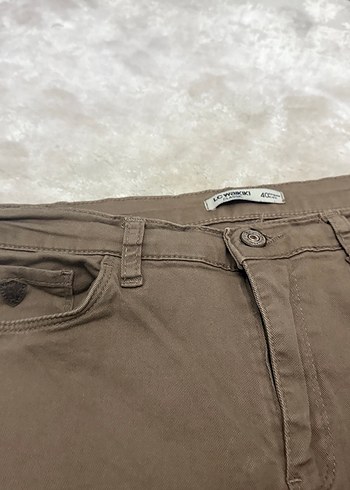 LC WAIKIKI Bej Kadın Bermuda Şort Pamuk - Görsel 5