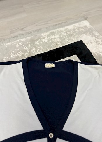 Lacivert V Yaka Emzirme Geceliği - Görsel 3