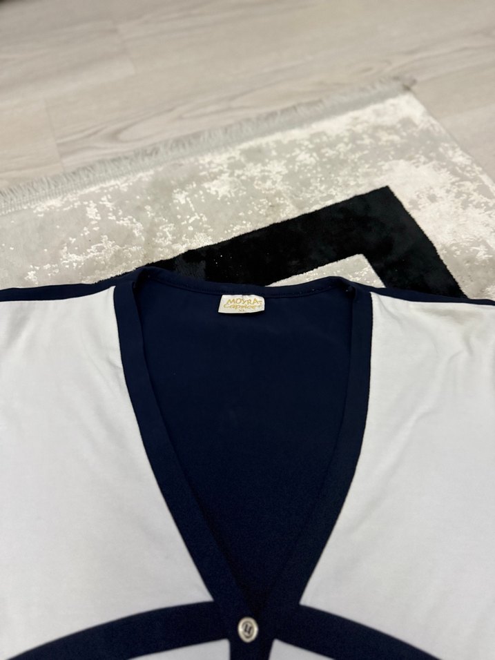 Lacivert V Yaka Emzirme Geceliği - Görsel 3