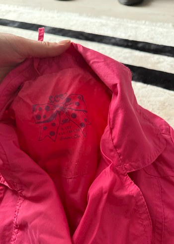 Kız Çocuk Pembe Düğmeli Yağmurluk - Görsel 2