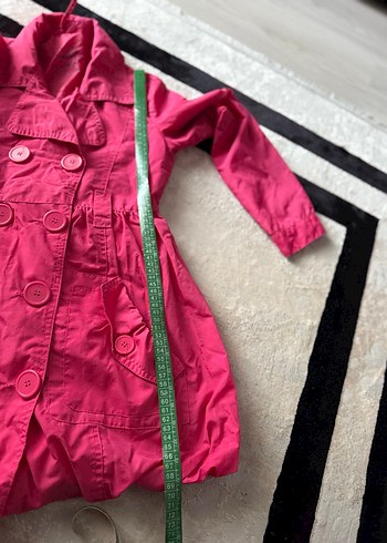 Kız Çocuk Pembe Düğmeli Yağmurluk - Görsel 3