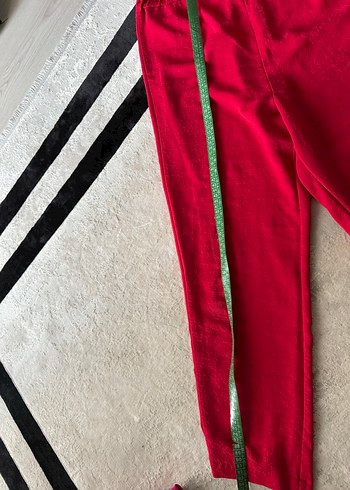 Kadın Kırmızı Rahat Kesim Midi Kumaş Pantolon - Görsel 3