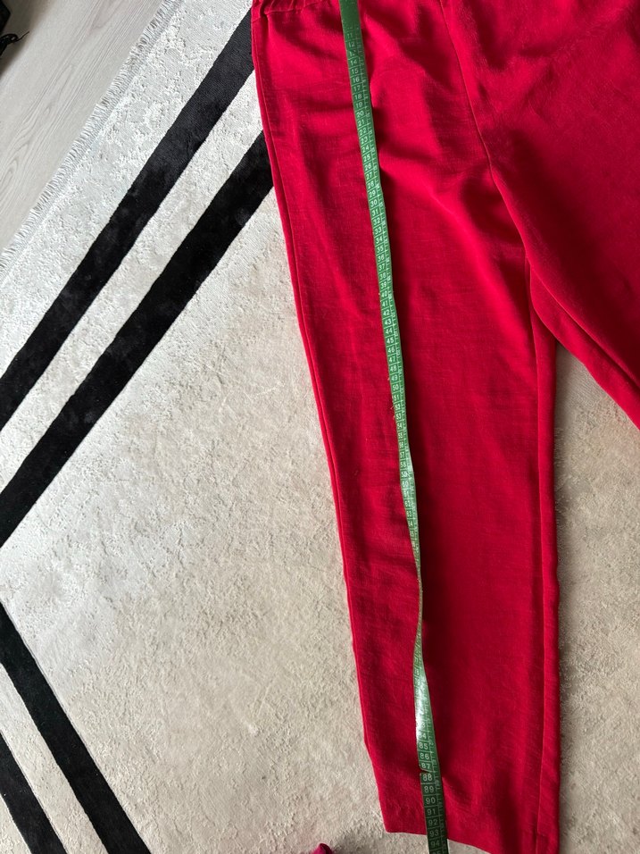 Kadın Kırmızı Rahat Kesim Midi Kumaş Pantolon - Görsel 3