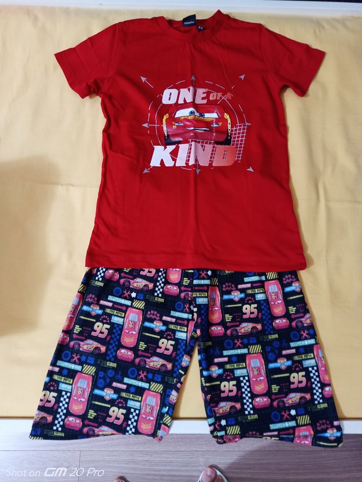 Şimşek McQueen lisanslı Erkek çocuk şort tişört Takımı 8-9 yaş - Görsel 2