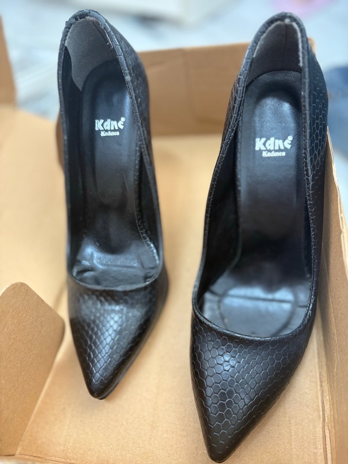 Siyah Yılan Derisi Desenli Stiletto Topuklu - Görsel 2