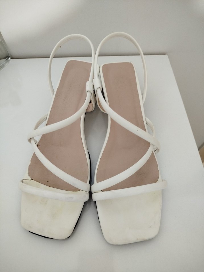 Beyaz Tokalı Kadın Topuklu Sandalet - Görsel 3