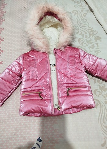 Kız Çocuk Pembe Kürklü Mont - Görsel 3