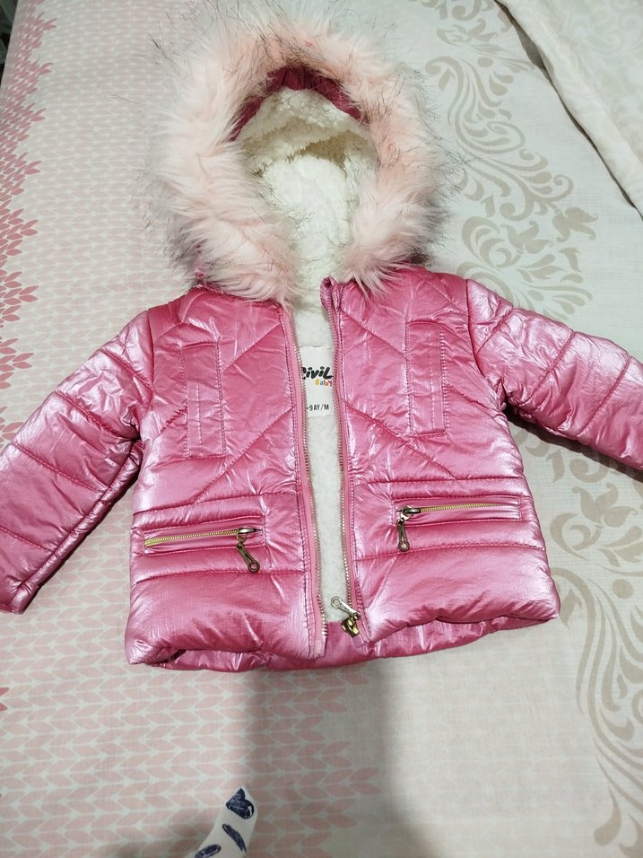 Kız Çocuk Pembe Kürklü Mont - Görsel 3
