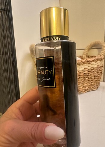 Beden Renk Selinbeauty Kadın Parfümü 250 ml