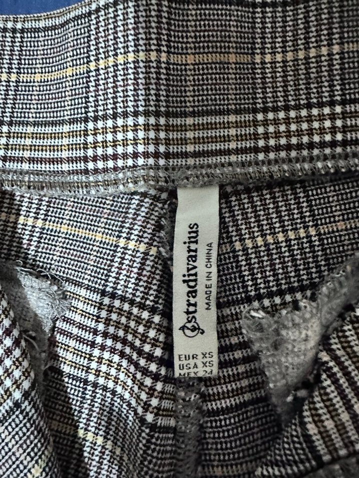 Stradivarius Düğmeli Gri Kareli Kadın Kumaş Pantolon - Görsel 4