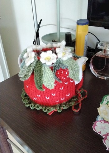 Gri El Örgüsü Peluş Oyuncak ve demlik şapkası - Görsel 3