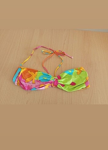 Bikini üstü
