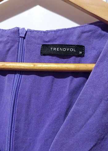 Trendyol & Milla Mor Midi Drapeli V Yaka Elbise