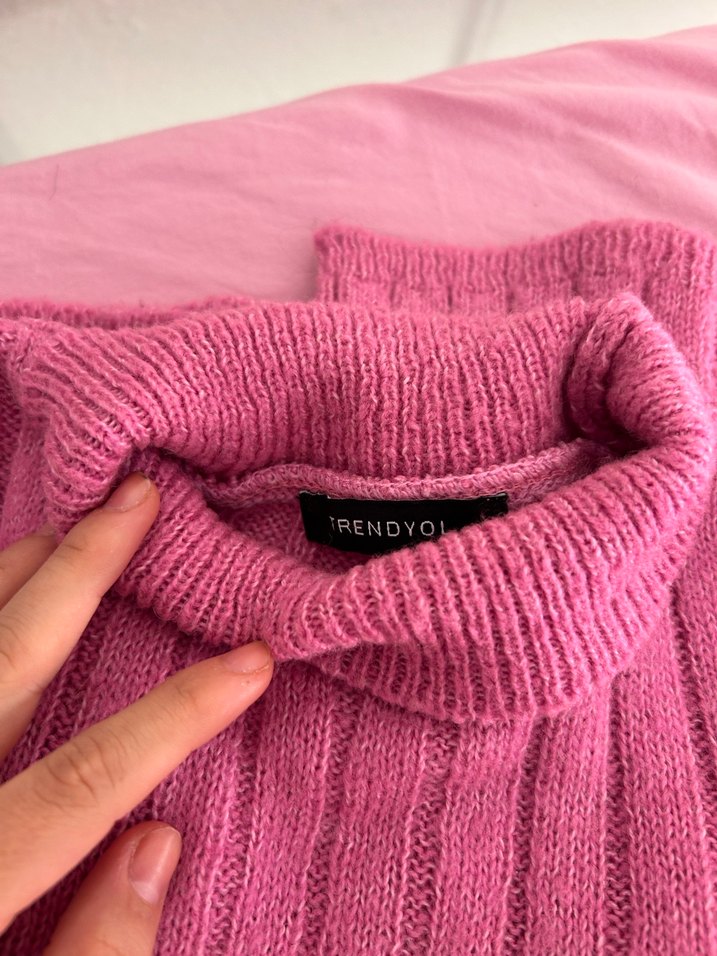 Pembe Boğazlı Triko Kadın Kazak - Görsel 4
