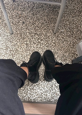 Siyah Bağcıklı Platform Topuklu Punk Botlar - Görsel 5