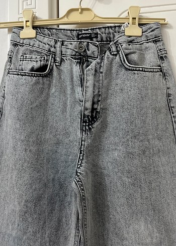 Gri Bol Kesim Midi Kot Pantolon - Görsel 3