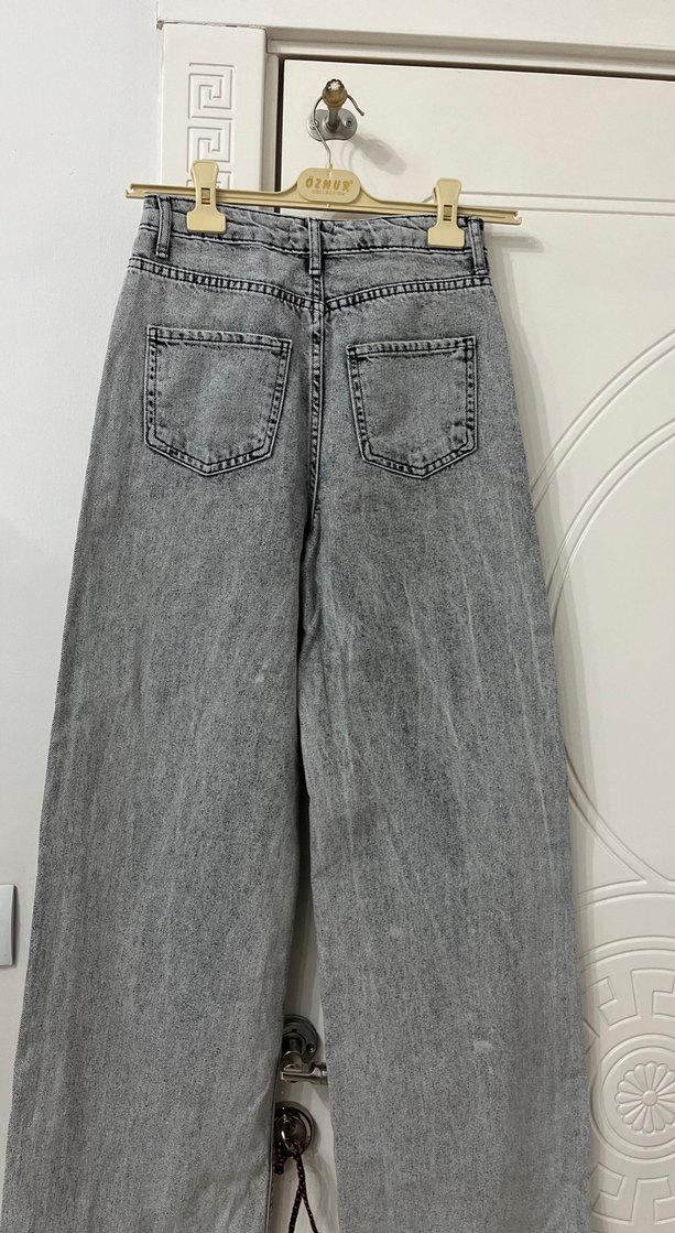 Gri Bol Kesim Midi Kot Pantolon - Görsel 4