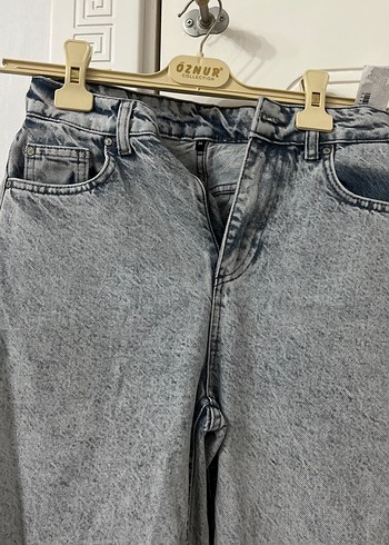 Gri Bağlama Desenli Salaş Kadın Kot Pantolon - Görsel 2