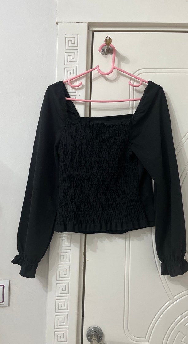 Siyah Göğüs Yaka Uzun Kollu Kadın Bluz - Görsel 3