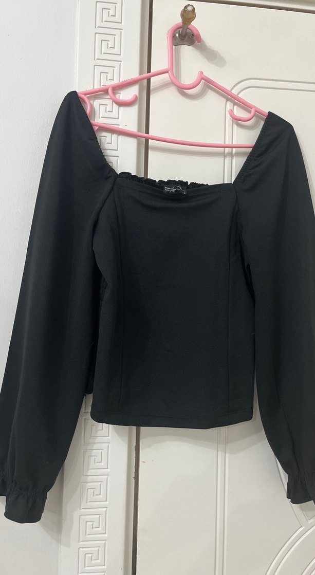 Siyah Göğüs Yaka Uzun Kollu Kadın Bluz - Görsel 2